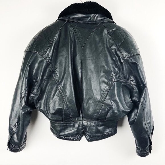Vintage 80s Byrnes & Baker Leather Bomber Jacket with Fur Collar Size Medium - Picture 5 of 16